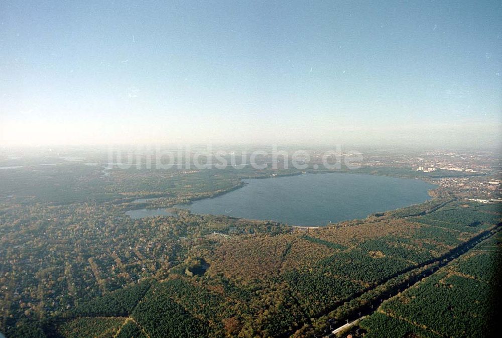 Luftbild Berlin - Köpenick - Müggelberge mit dem Müggelsee in Berlin - Köpenick.