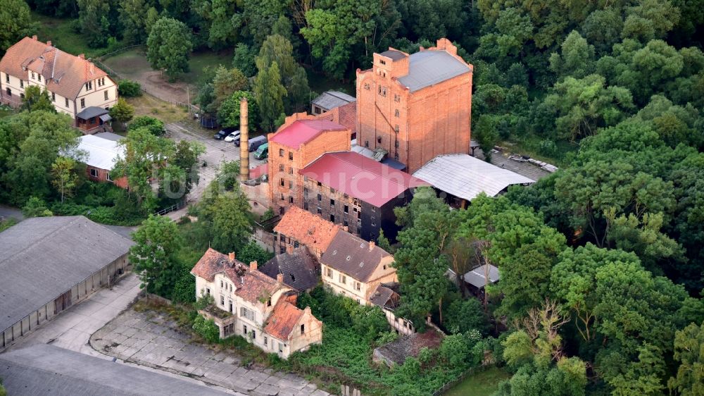 Quedlinburg aus der Vogelperspektive: Mühle Carl Kratzenstein in Quedlinburg im Bundesland Sachsen-Anhalt, Deutschland