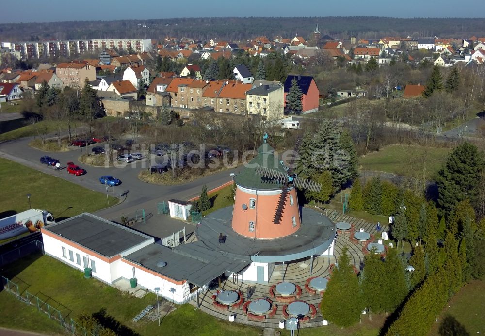 Halle ( Saale ) aus der Vogelperspektive: Mühlen- Nachbau Eselsmühle im Stadtteil Neustadt in Halle (Saale) in Sachsen-Anhalt