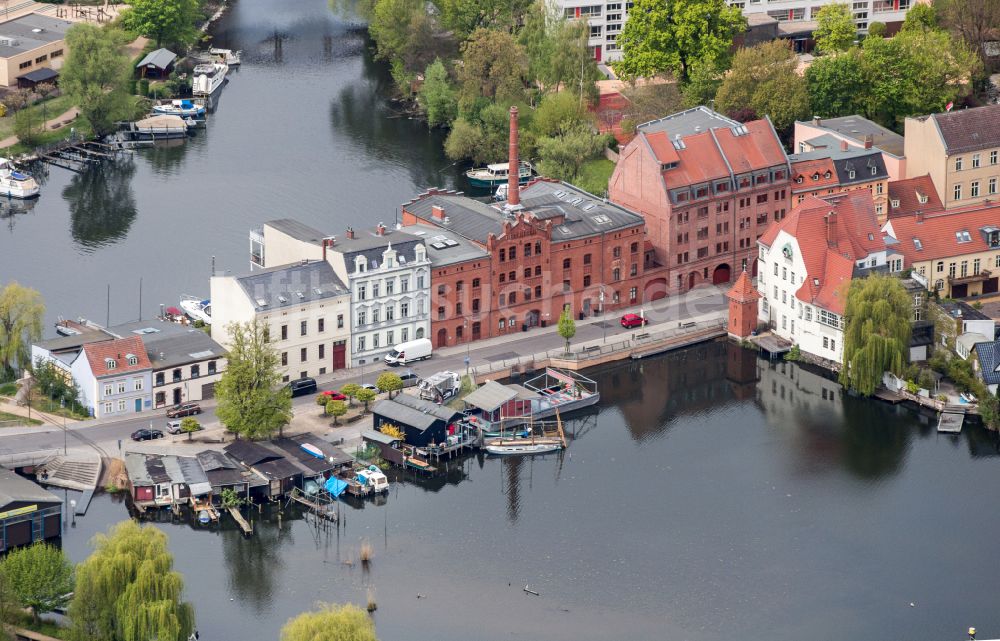 Brandenburg an der Havel aus der Vogelperspektive: Mühlendamm in Brandenburg an der Havel im Bundesland Brandenburg, Deutschland