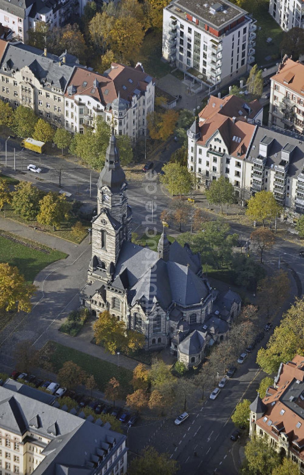 Leipzig von oben - Michaeliskirche Leipzig im Herbst