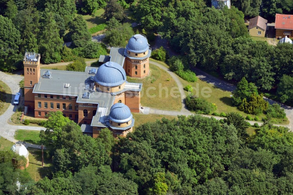 Luftaufnahme Potsdam - Michelson-Haus des Potsdam-Institut für Klimaforschung im Wissenschaftspark Albert Einstein auf dem Telegrafenberg in Potsdam im Bundesland Brandenburg