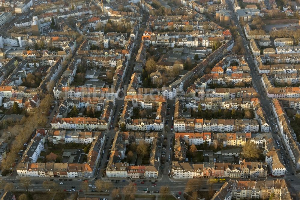 Luftbild Essen - Mietwohnungs- Siedlung / Wohngebiet mit Etagenwohnungen einer Blockrandbebauung in Essen Rüttenscheid im Bundesland Nordrhein-Westfalen NRW