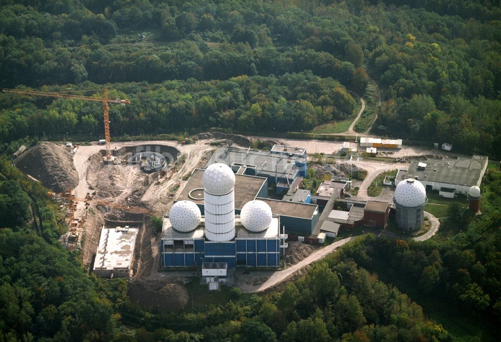 Berlin von oben - Militär- Abhör- und Radaranlage auf dem Teufelsberg in Berlin - Charlottenburg