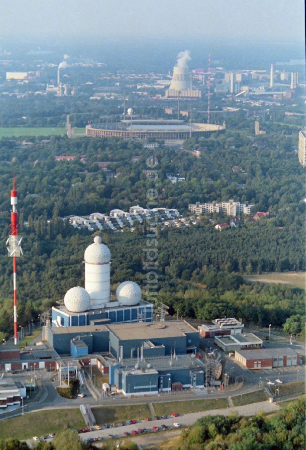 Berlin von oben - Militär- Abhör- und Radaranlage auf dem Teufelsberg in Berlin - Charlottenburg