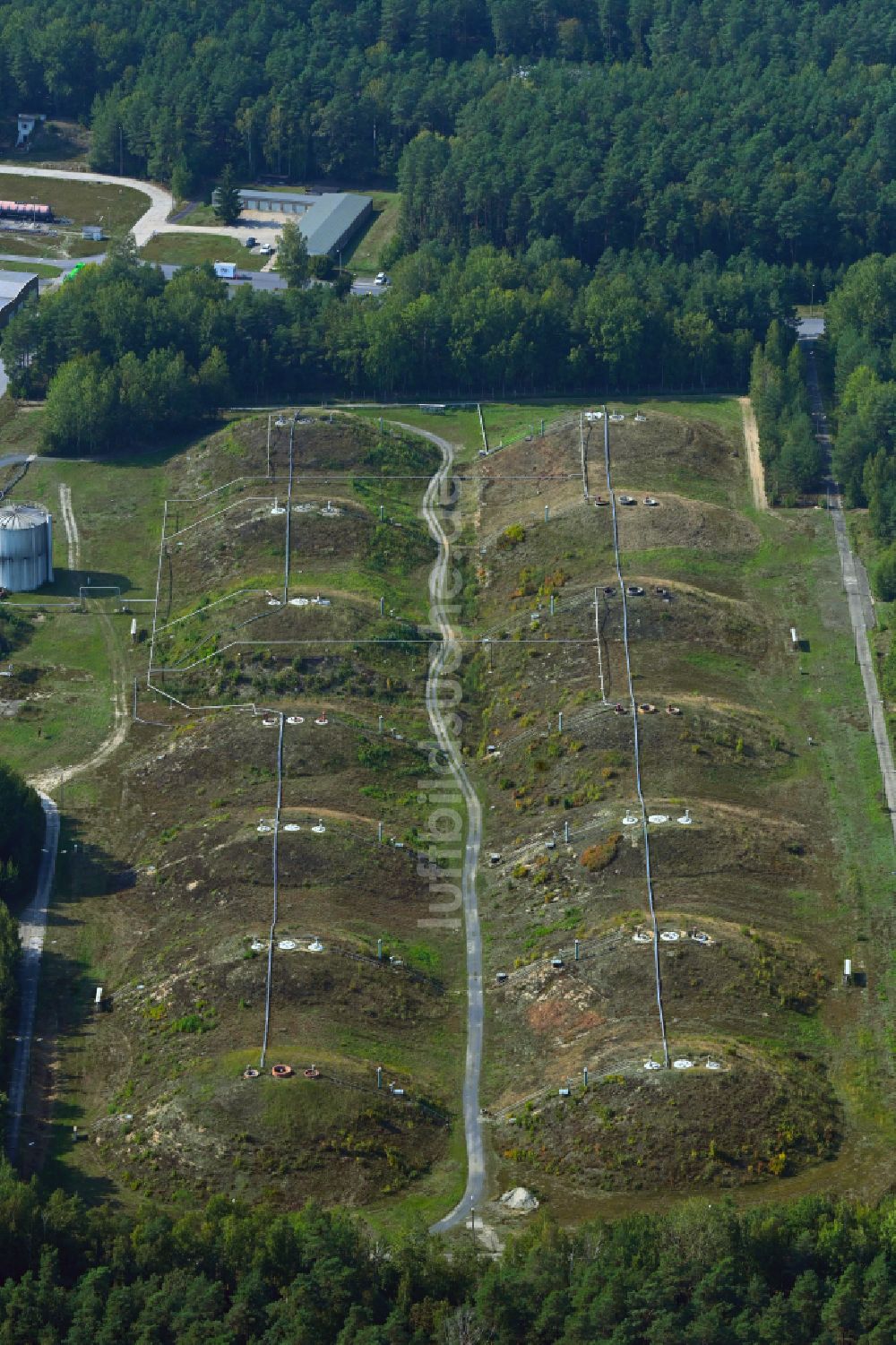 Luftbild Cunnersdorf - Mineralöl - Erdtanklager in Cunnersdorf im Bundesland Sachsen, Deutschland