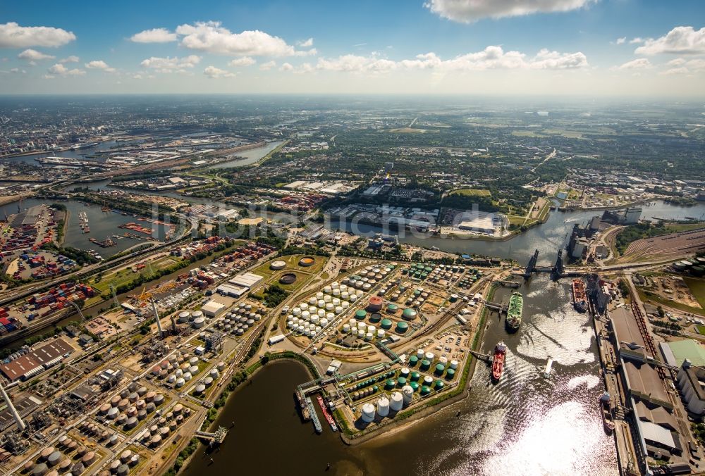 Luftbild Hamburg - Mineralöl - Hochtanklager am Neuhöfer Hafen an der Rethe in Hamburg