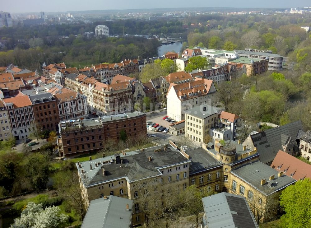 Luftbild Halle / Saale - Mischbebauung von Alt- und Neubau- Wohngebäuden an der Mühlgasse - Mühlpforte in der Altstadt von Halle in Sachsen-Anhalt