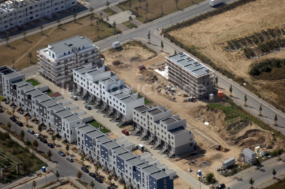 Luftbild Berlin - Mischbebauung einer Mehrfamilienhaussiedlung und Gewerbeflächen zwischen Hermann-Blankenstein-Straße und Eldenaer Straße in Berlin, Deutschland