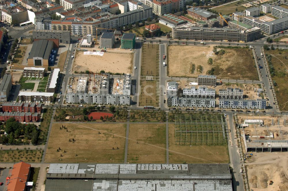 Luftbild Berlin - Mischbebauung einer Mehrfamilienhaussiedlung und Gewerbeflächen zwischen Hermann-Blankenstein-Straße und Eldenaer Straße in Berlin, Deutschland