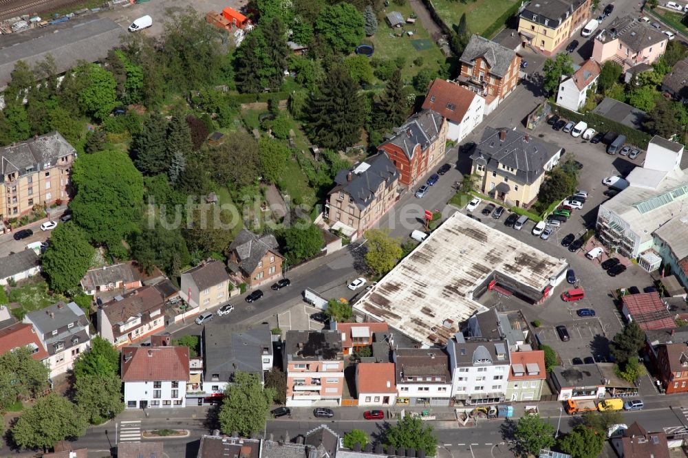 Luftaufnahme Mainz - Mischbebauung der Wohngebiets- und Gewerbeflächen in Mainz Mombach im Bundesland Rheinland-Pfalz, Deutschland