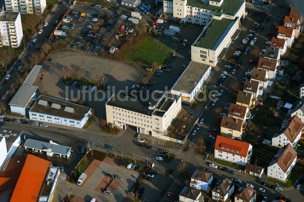 Stuttgart von oben - Mischbebauung der Wohngebiets- und Gewerbeflächen Schützenbühlstraße - Salzwiesenstraße - Adestraße im Ortsteil Zuffenhausen-Schützenbühl in Stuttgart im Bundesland Baden-Württemberg, Deutschland