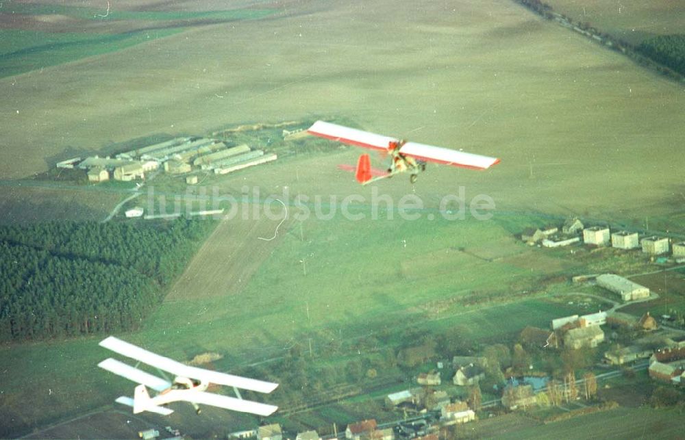 Brandenburg von oben - Mitflug mit UL- Flugzeugen vom Flugplatz Müncheberg/Eggersdorf aus über der Märkischen Schweiz