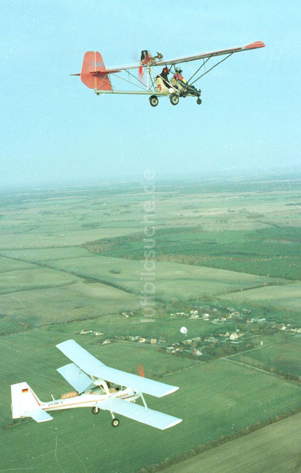 Brandenburg von oben - Mitflug mit UL- Flugzeugen vom Flugplatz Müncheberg/Eggersdorf aus über der Märkischen Schweiz