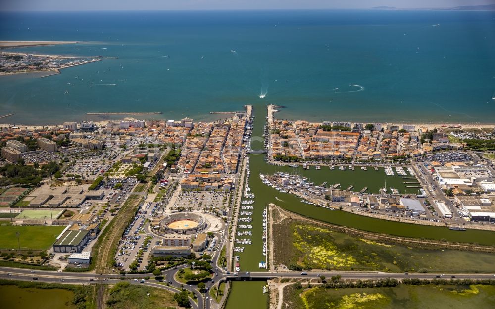 Luftbild Le Grau-du-Roi - Mittelmeerküste in Le Grau-du-Roi in Frankreich