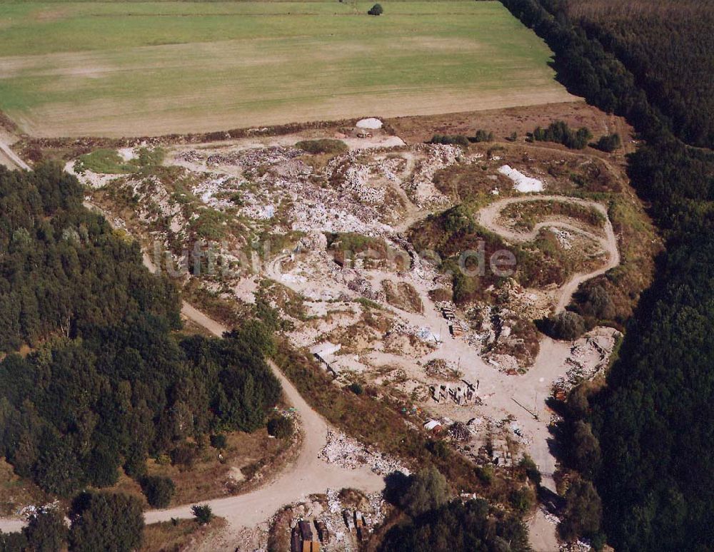 Luftbild Schönerlinde bei Bernau - Mülldeponie Schönerlinde bei Bernau an der B109 19.09.1997