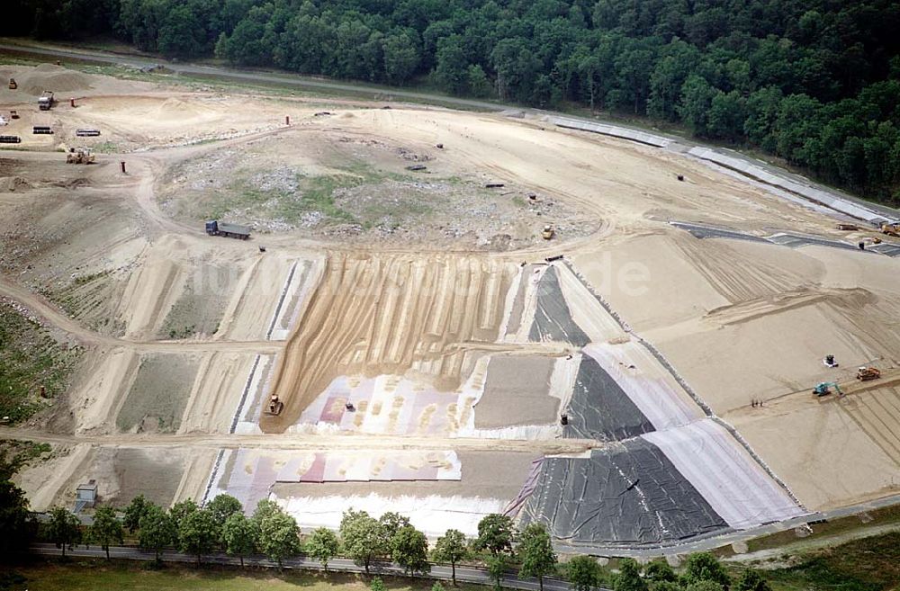 Luftbild Oranienburg - Müllkippe nördlich von Oranienburg. Datum: 24.06.2003