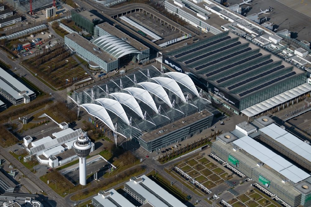 Luftbild Oberding - München Airport Centers (MAC) Dach des Flughafen München im Bundesland Bayern, Deutschland