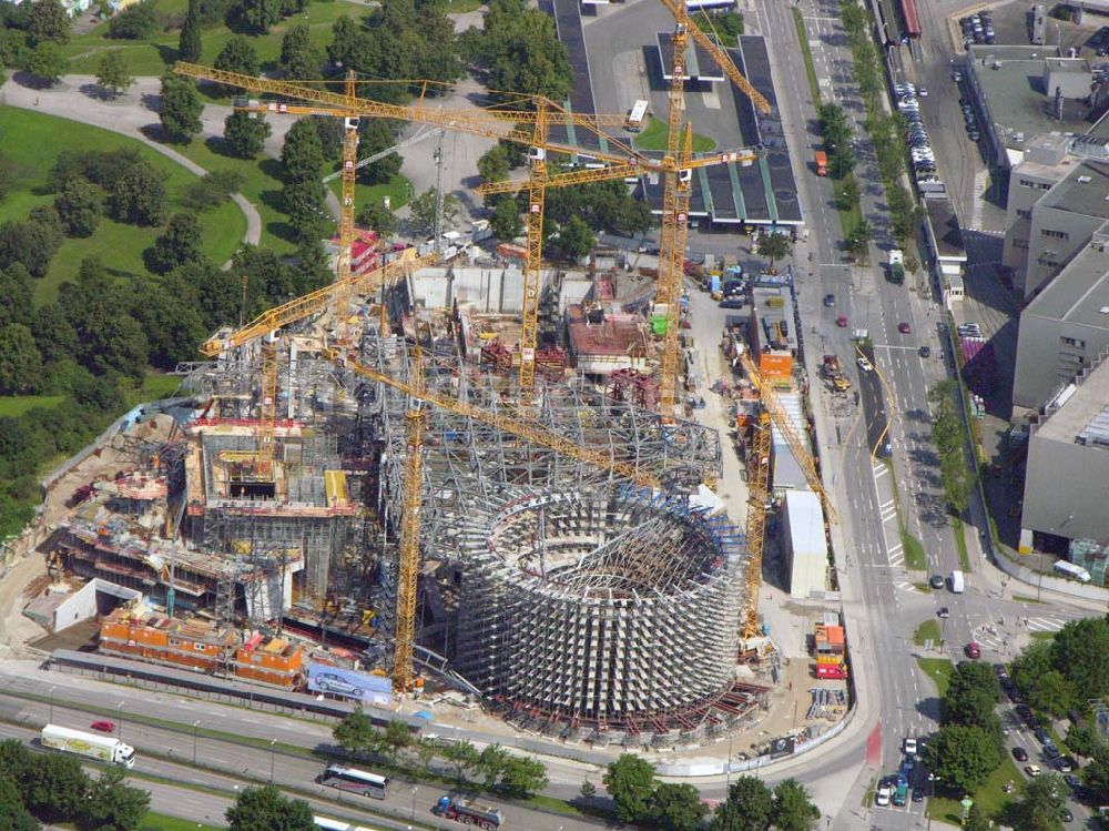 Luftbild München - München - Auslieferungs- und Eventcenter BMW Welt