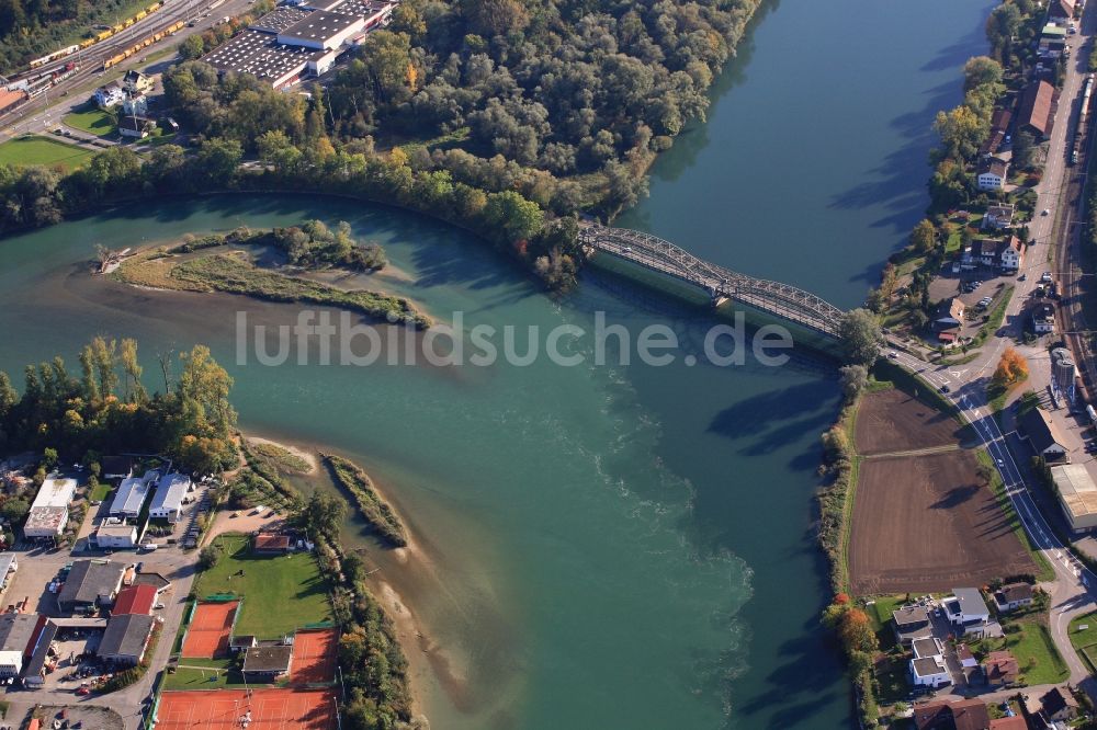 Luftaufnahme Leuggern - Mündung der Aare in den Rhein in Leuggern im Kanton Aargau, Schweiz