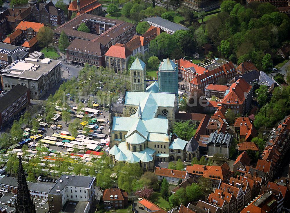 Münster aus der Vogelperspektive: Münsteraner Dom in Münster