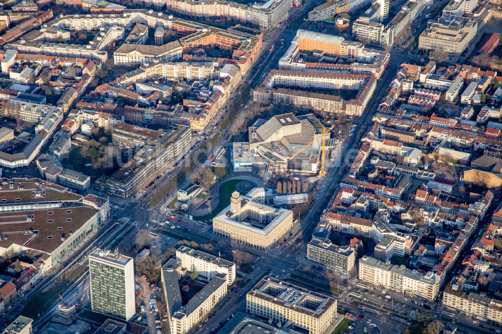 Luftaufnahme Karlsruhe - Modernisierung der Gebäude des Konzerthauses und Theater- Schauspielhauses Badisches Staatstheater in Karlsruhe im Bundesland Baden-Württemberg, Deutschland