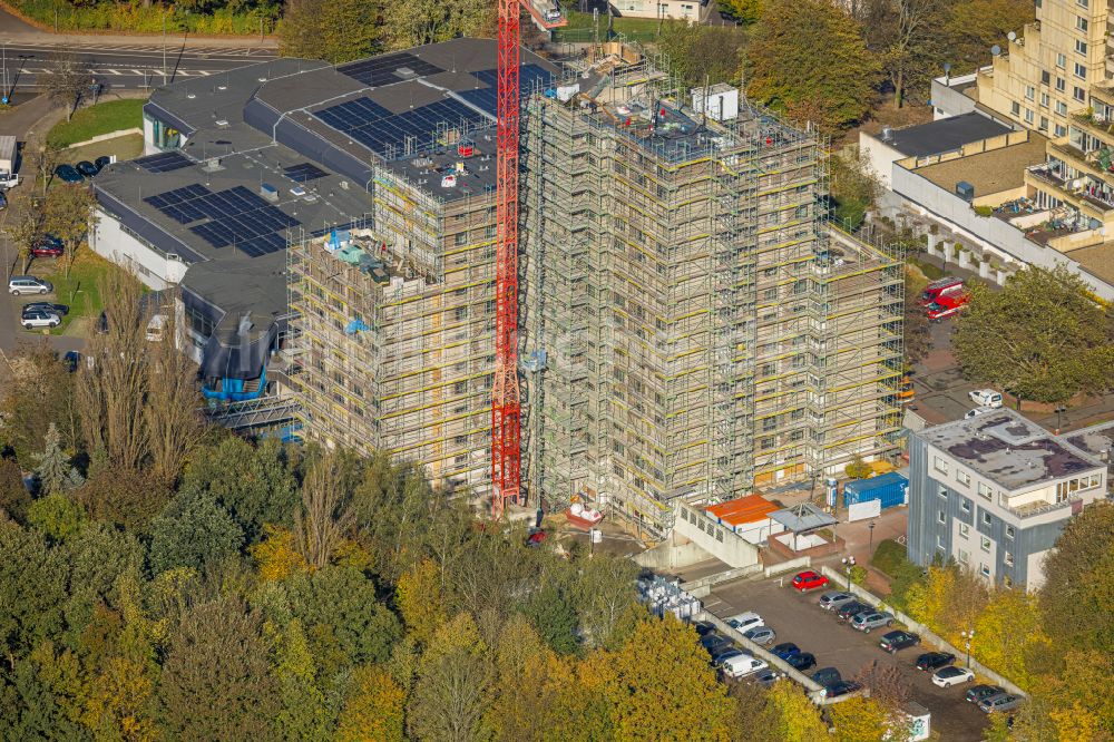 Luftbild Bochum - Modernisierung Studenten- Wohnheim Querenburger Höhe in Bochum im Bundesland Nordrhein-Westfalen, Deutschland