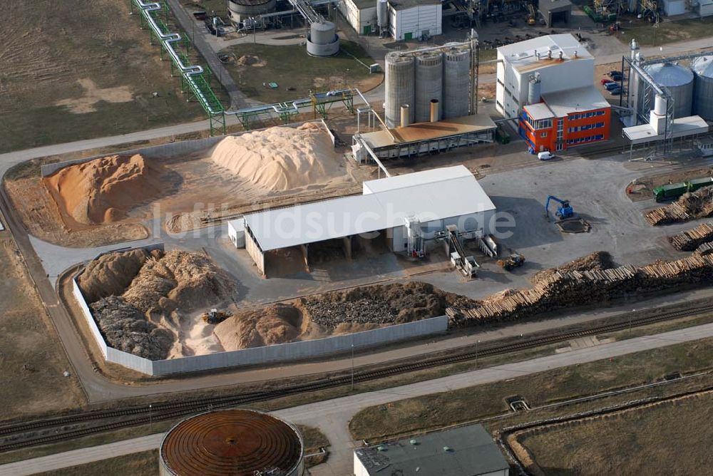 Luftaufnahme Schwedt - Modernstes Holzpelletierwerk der neuen Bundesländer in Schwedt