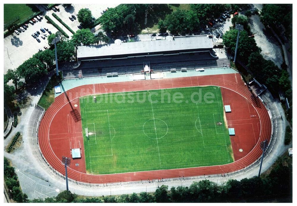 Luftbild Berlin - Charlottenburg - Mommsenstadion des TB Berlin am Messegelände in Berlin - Charlottenburg.