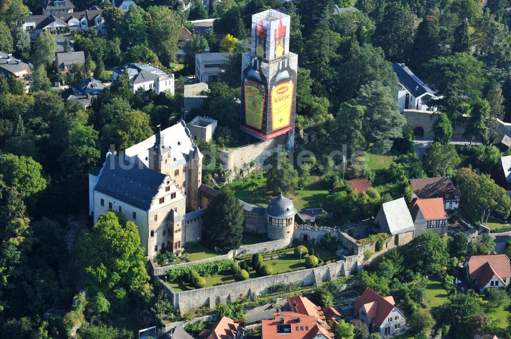 Luftaufnahme Kronberg im Taunus - 3 Monate Maggi Flasche bei Sanierungseinrüstung auf der Kronberger Burg