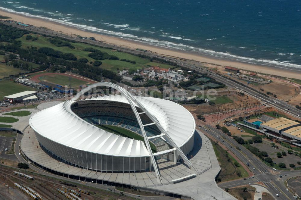 Durban aus der Vogelperspektive: Moses-Mabhida-Stadion / Stadium in Durban Südafrika / South Africa