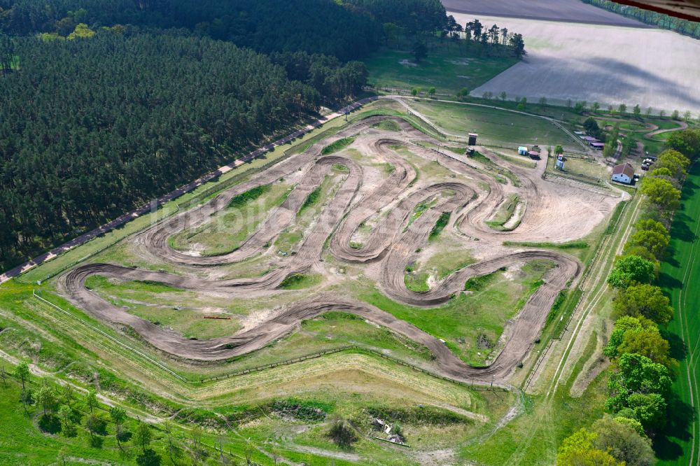 Dreetz von oben - Motocross- Rennbahn in Dreetz im Bundesland Brandenburg, Deutschland