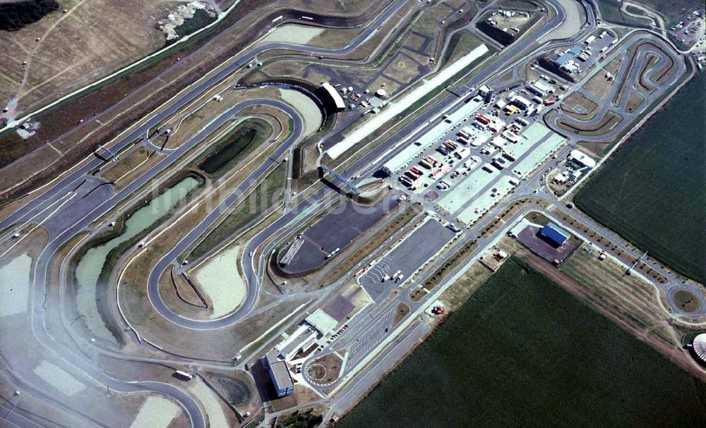 Luftbild Oschersleben - Motorrad- Rennbahn Oschersleben