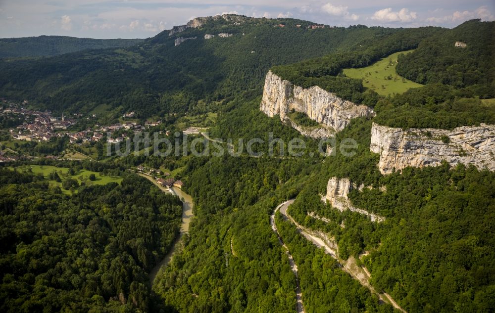 Luftbild Mouthier-Haute-Pierre - Mouthier-Haute-Pierre in der Provinz Franche-Comté in Frankreich