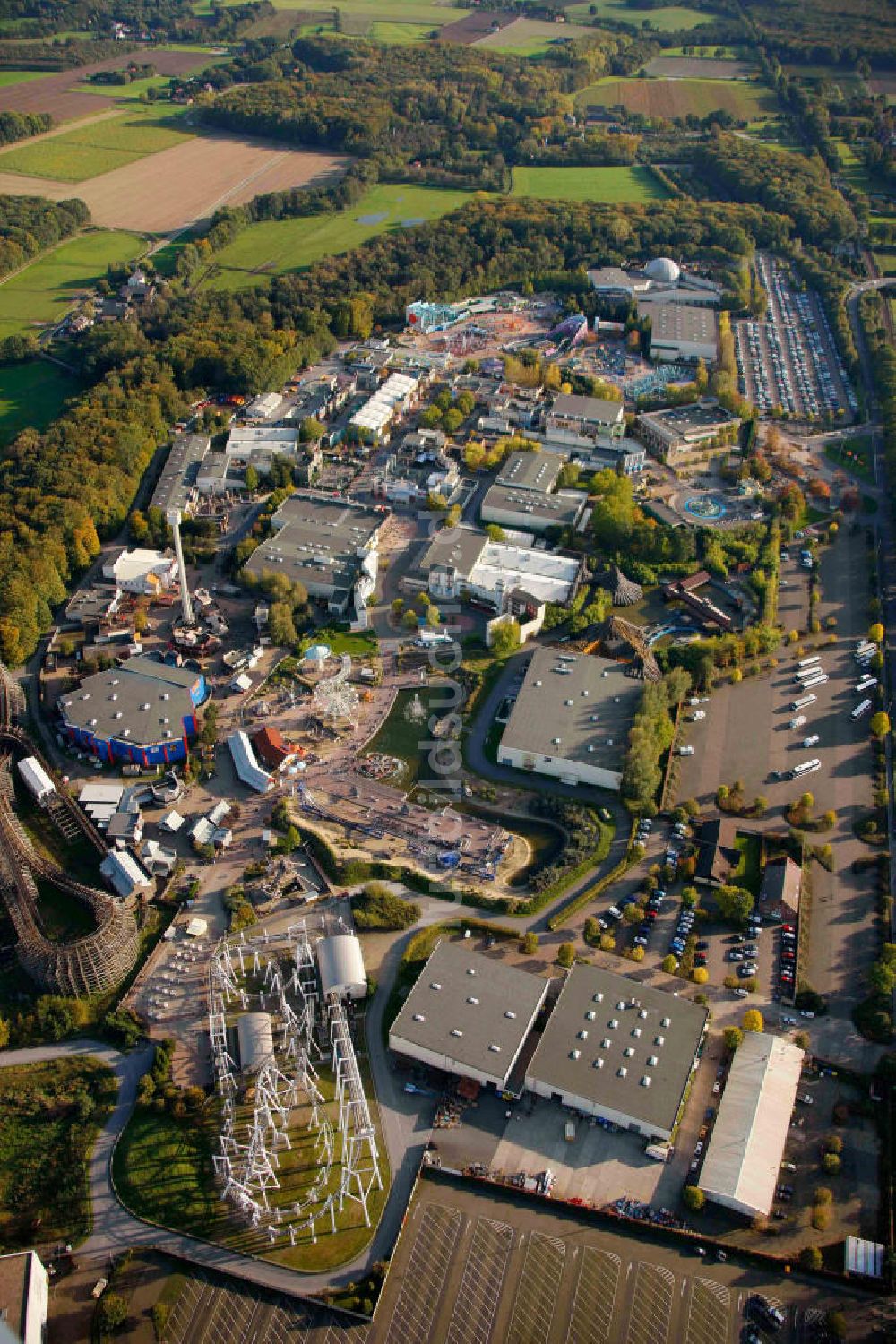 Bottrop - Kirchhellen aus der Vogelperspektive: Movie Park Germany Bottrop-Kirchhellen