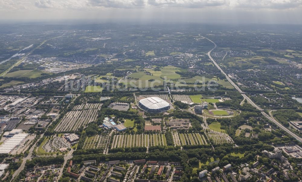 Gelsenkirchen von oben - Multifunktionshalle Veltins- Arena Gelsenkirchen im Bundesland Nordrhein-Westfalen