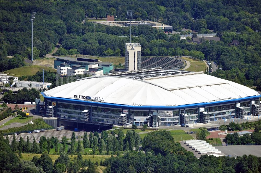 Luftaufnahme Gelsenkirchen - Multifunktionshalle Veltins- Arena Gelsenkirchen im Bundesland Nordrhein-Westfalen