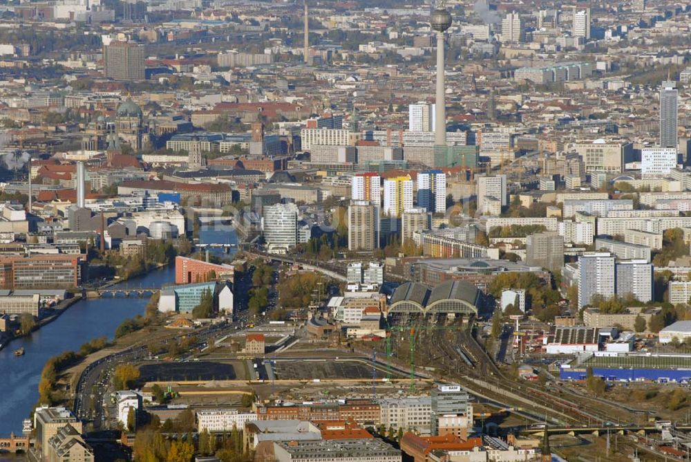 Berlin von oben - Multifunktionshalle O2 World