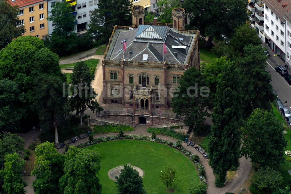 Luftaufnahme Freiburg im Breisgau - Museum Archäologisches Museum Colombischlössle in Freiburg im Breisgau im Bundesland Baden-Württemberg, Deutschland