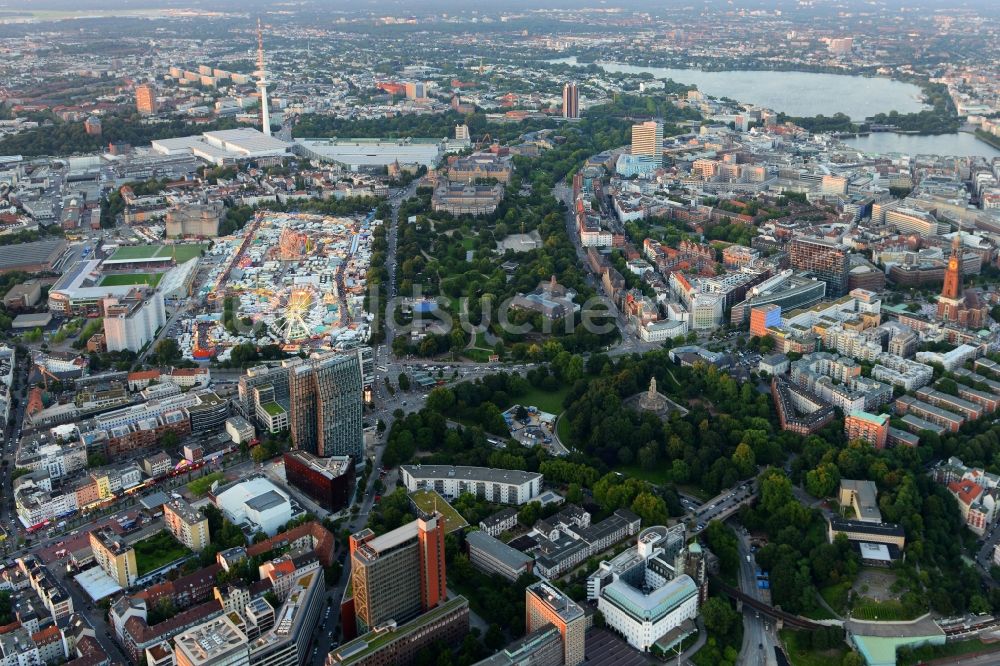 Hamburg von oben - Museum für Hamburger Geschichte im Park Planten un Blomen in Hamburg