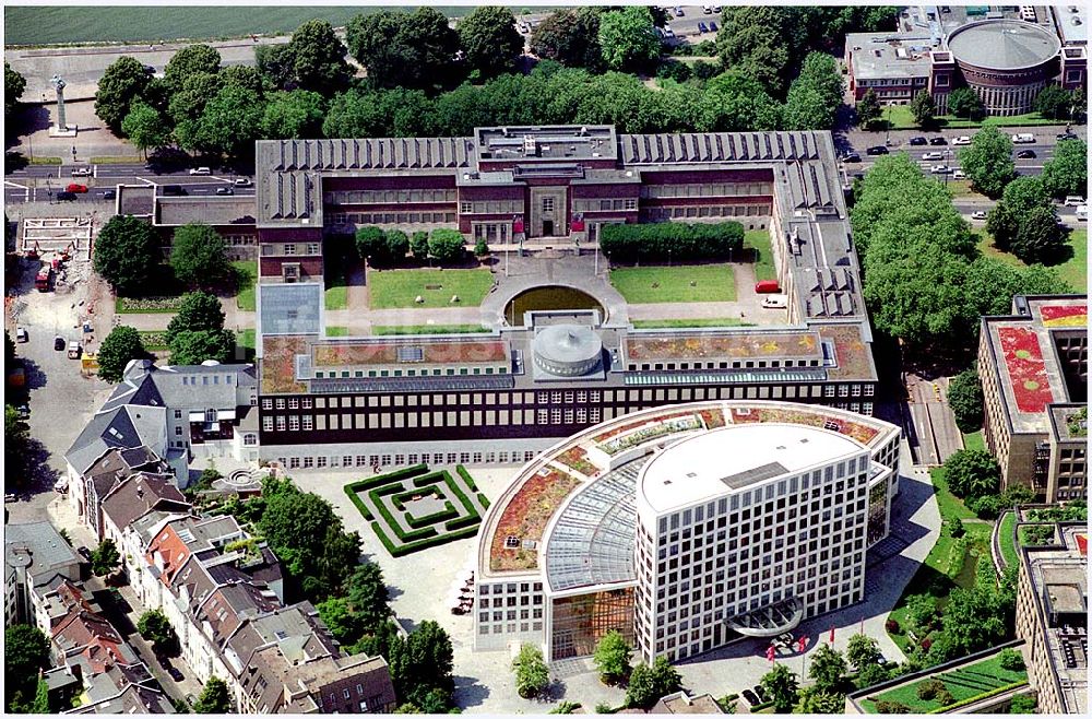 Düsseldorf von oben - Museum Kunst Palast Düsseldorf