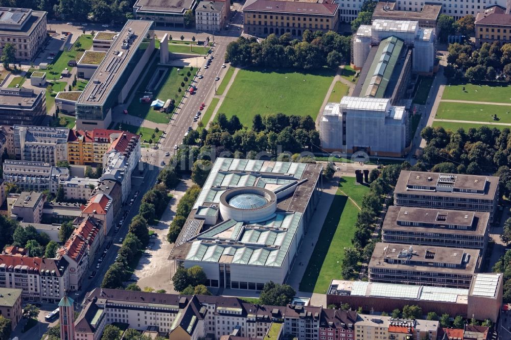 Luftaufnahme München - Museum Pinakothek der Moderne in München Maxvorstadt im Bundesland Bayern