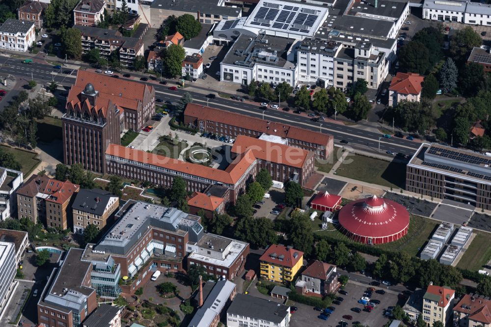 Luftaufnahme Braunschweig - Museum Staatliches Naturhistorisches Museum und Haus der Wissenschaft Braunschweig in Braunschweig im Bundesland Niedersachsen, Deutschland