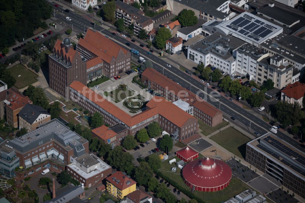 Braunschweig von oben - Museum Staatliches Naturhistorisches Museum und Haus der Wissenschaft Braunschweig in Braunschweig im Bundesland Niedersachsen, Deutschland