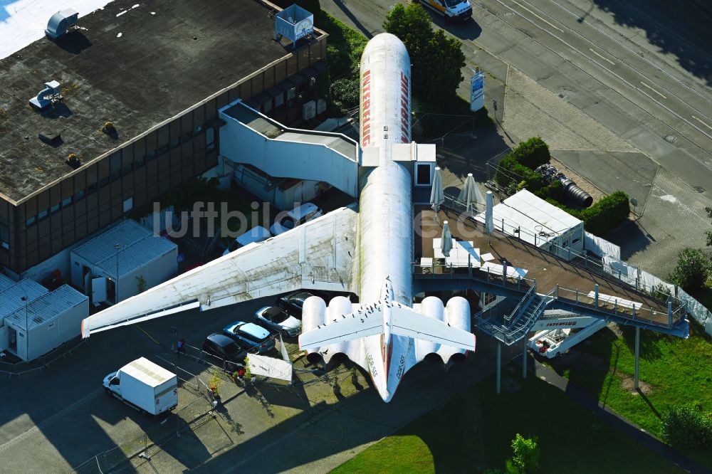 Luftaufnahme Leipzig - Museums- Flugzeug einer Iljuschin IL-62 der INTERFLUG in Leipzig im Bundesland Sachsen, Deutschland