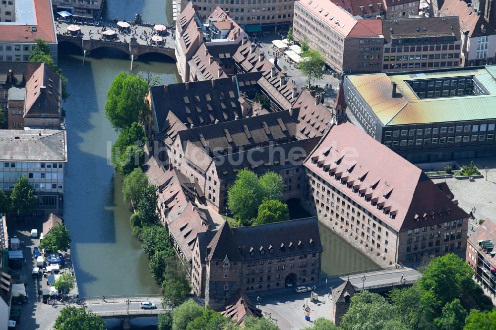 Nürnberg von oben - Museums- Gebäude- Ensemble Arabisches Museum Nürnberg in Nürnberg im Bundesland Bayern, Deutschland