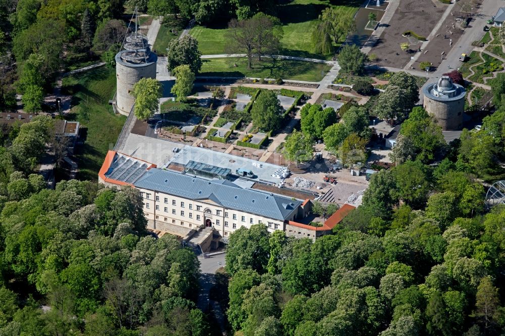 Erfurt von oben - Museums- Gebäude- Ensemble des Deutschen Gartenbaumuseums auf dem Gelände der Erfurt Buga 2021 in Erfurt im Bundesland Thüringen, Deutschland