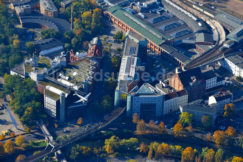 Berlin aus der Vogelperspektive: Museums- Gebäude- Ensemble des Deutschen Technikmuseums Berlin ( DTMB ) im Ortsteil Kreuzberg in Berlin, Deutschland