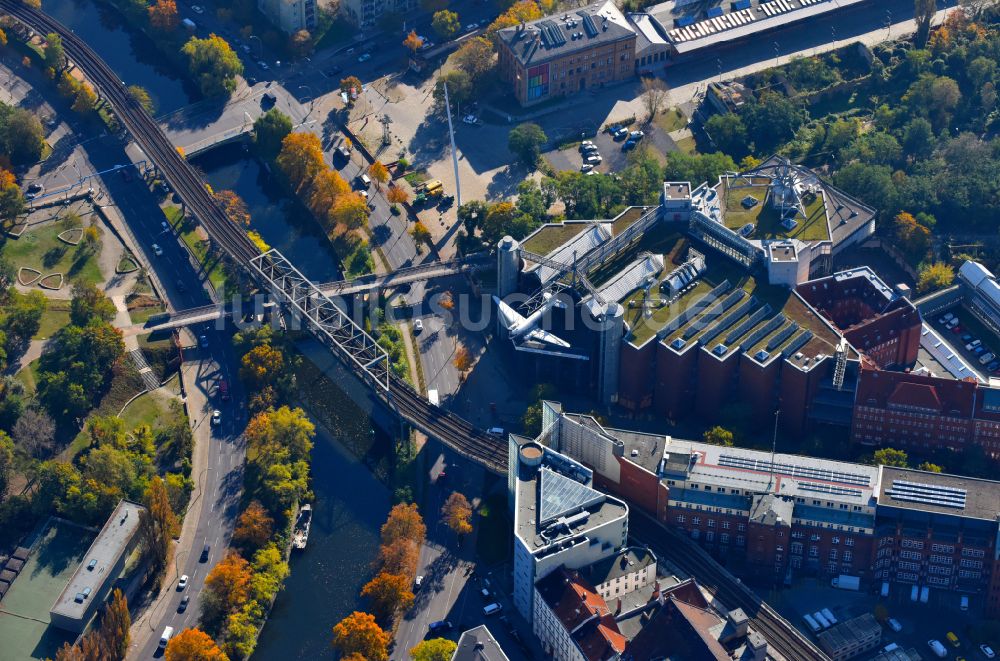 Luftbild Berlin - Museums- Gebäude- Ensemble des Deutschen Technikmuseums Berlin ( DTMB ) im Ortsteil Kreuzberg in Berlin, Deutschland