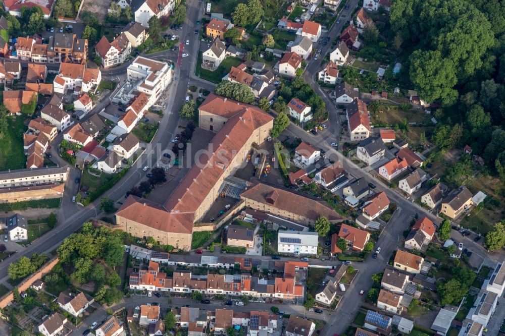 Luftaufnahme Germersheim - Museums- Gebäude- Ensemble des Deutsches Straßenmuseum e.V. in Germersheim im Bundesland Rheinland-Pfalz, Deutschland